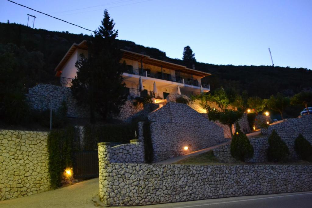 Althea Studios Lefkada Ayios Nikitas Luaran gambar
